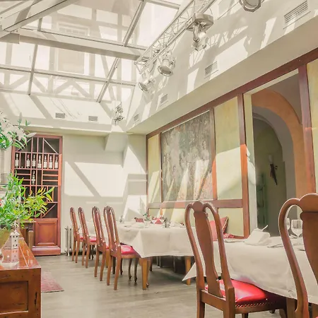 Rejs 4* אוסטקה