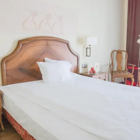 Szálloda Rejs 4*
